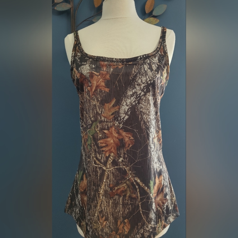 Camouflage Chemise NWOT Junior Large Perhaps A Women's S/M (Dress Form Is XS)